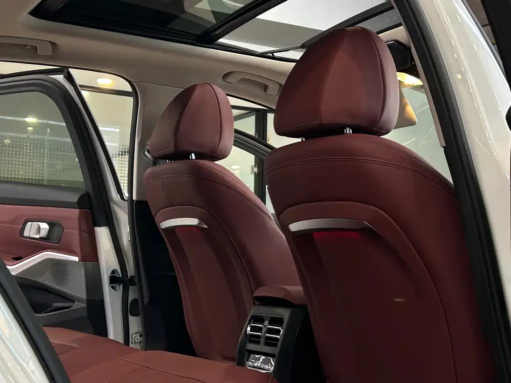 BMW i3 2024 — фото 12