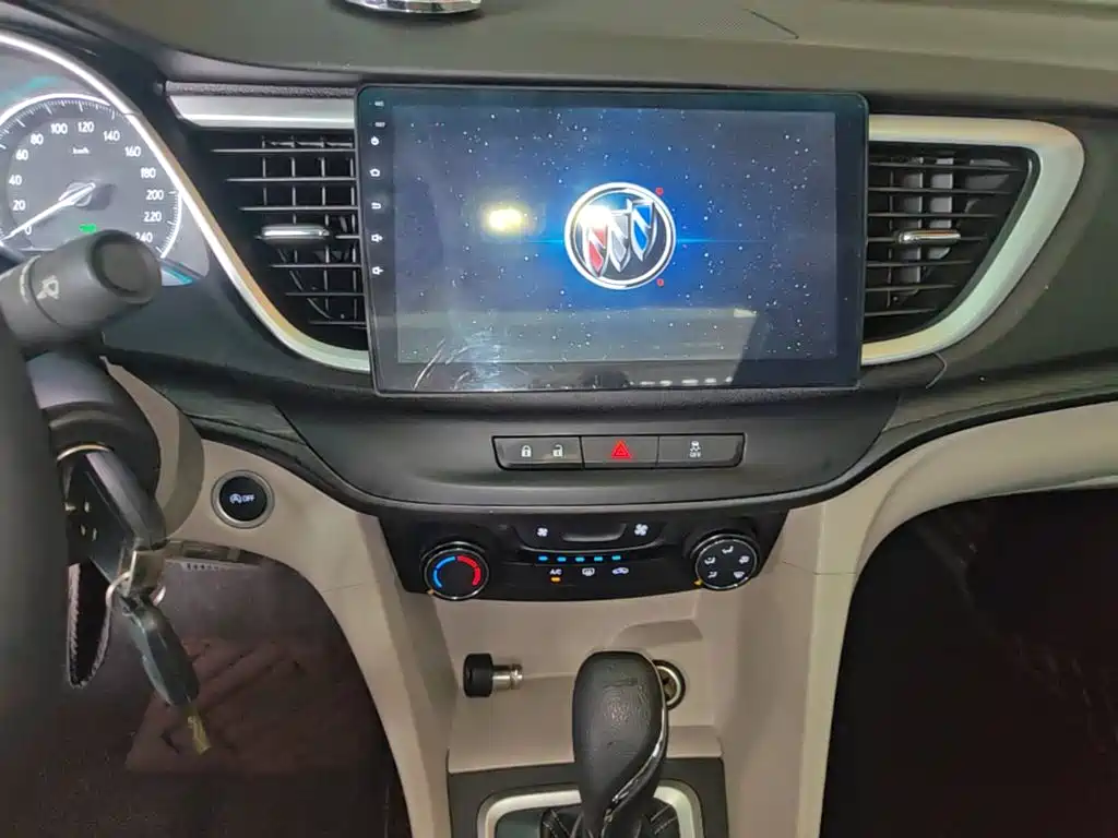 Buick Excelle 2018 — фото 13