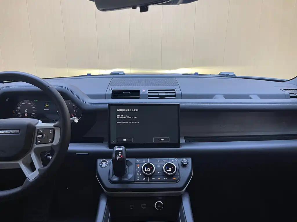 Land Rover Defender 2024 — фото 14