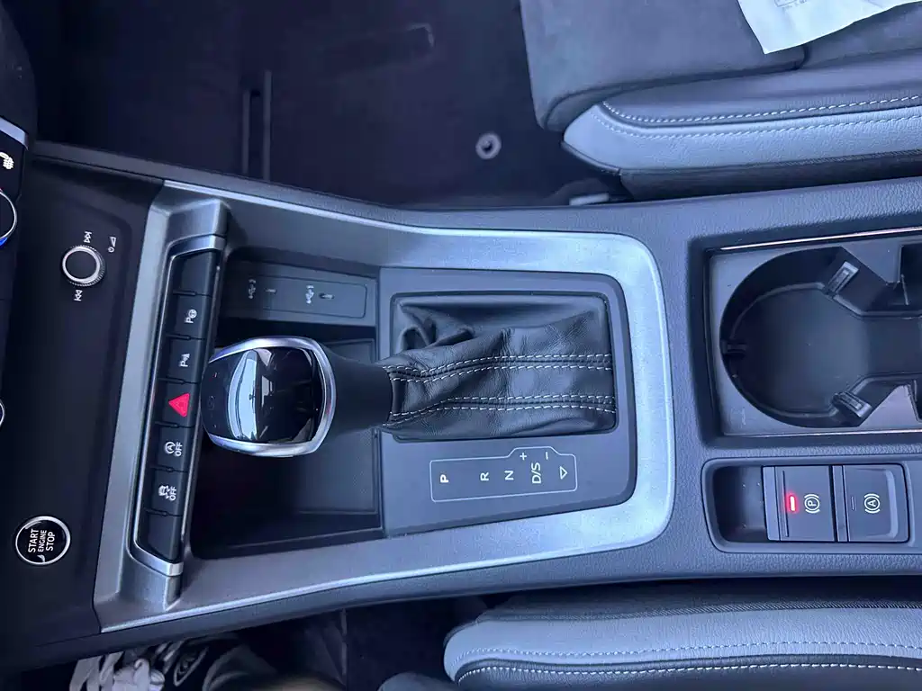 Audi Q3 2023 — фото 13