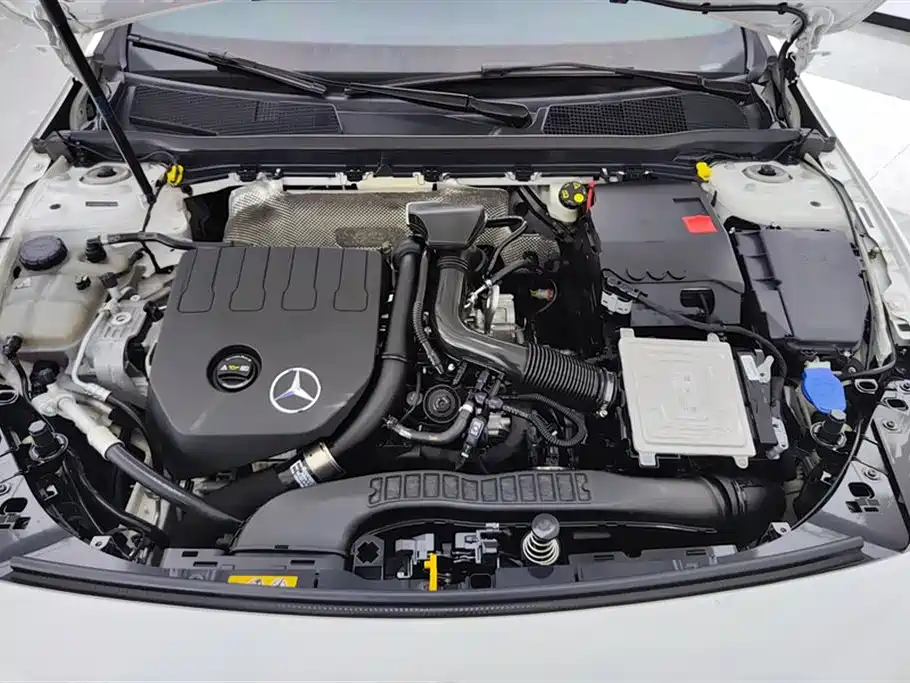 Mercedes-Benz A-Class 2019 — фото 10