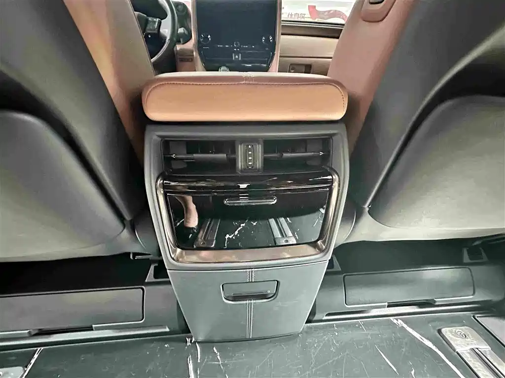 Toyota Alphard 2025 — фото 9