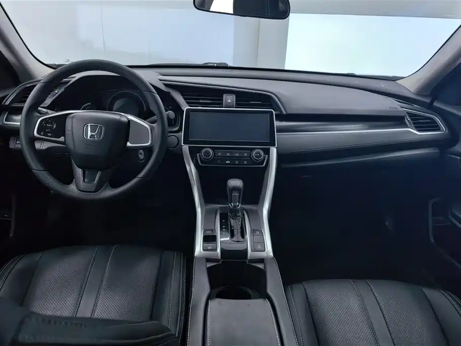 Honda Civic 2020 — фото 12