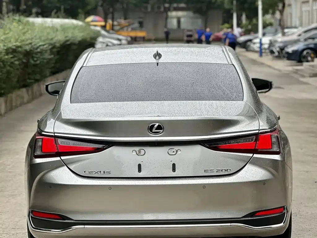Lexus ES 2022 — фото 2