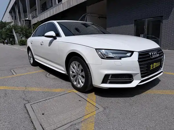 Audi A4L 2019