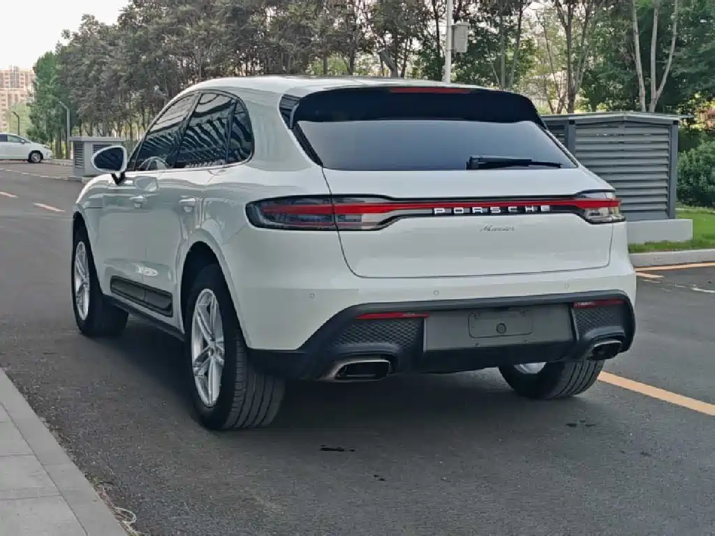 Porsche Macan 2023 — фото 5