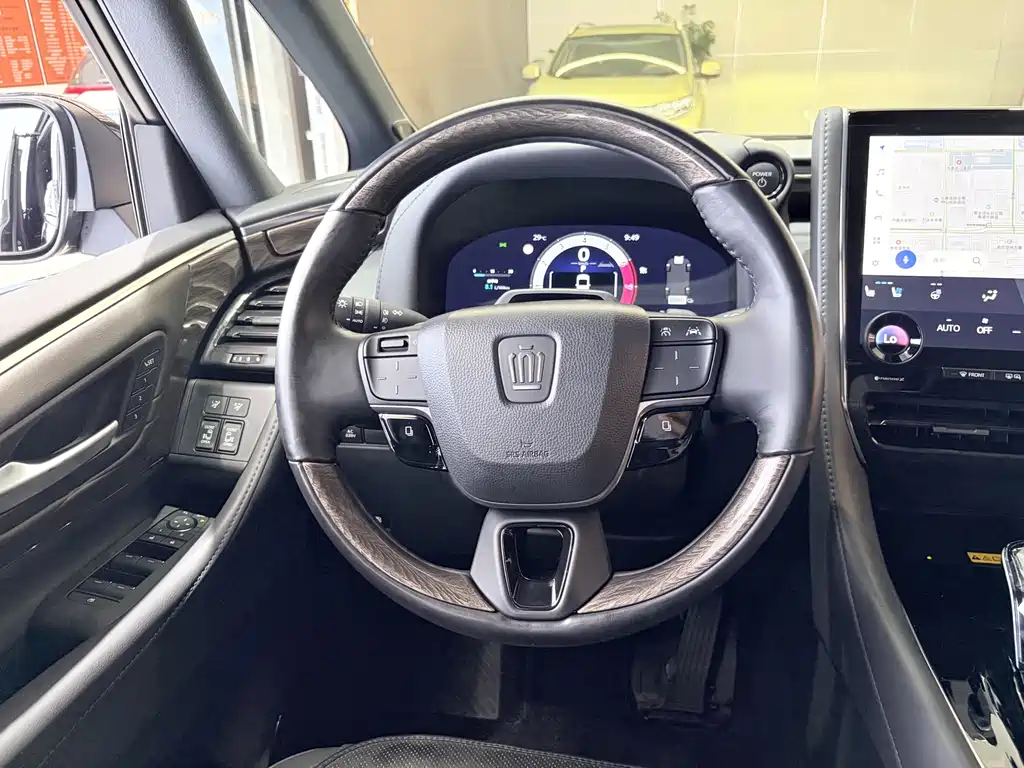 Toyota Vellfire 2025 — фото 13