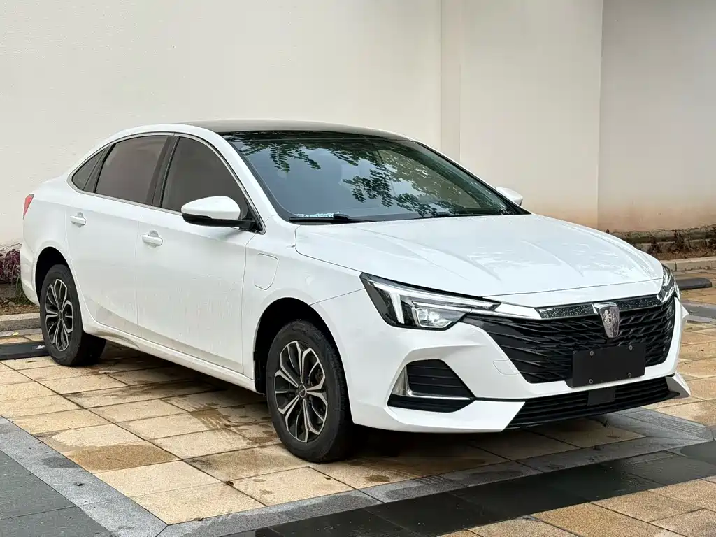 Roewe i6 MAX New Energy 2023 — фото 3