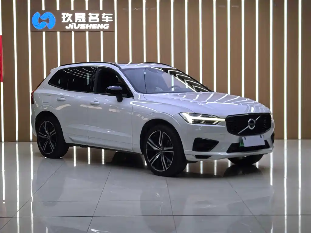 Volvo XC60 PHEV 2020 — фото 2