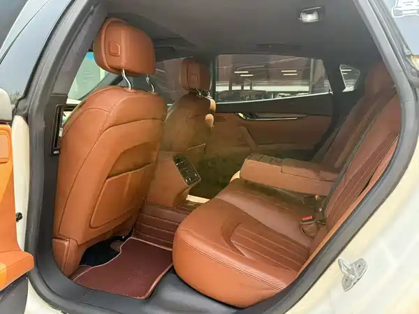 Maserati Quattroporte 2015
