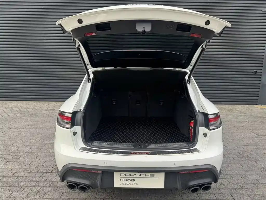 Porsche Macan 2023 — фото 10