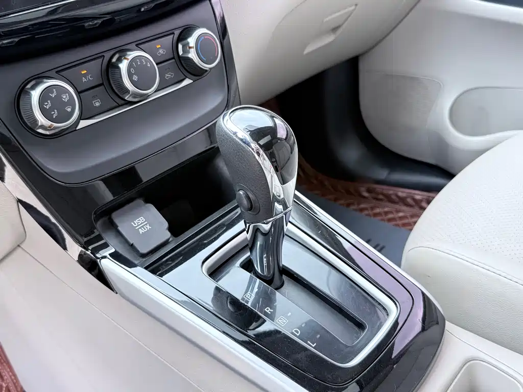 Nissan Sylphy 2017 — фото 12