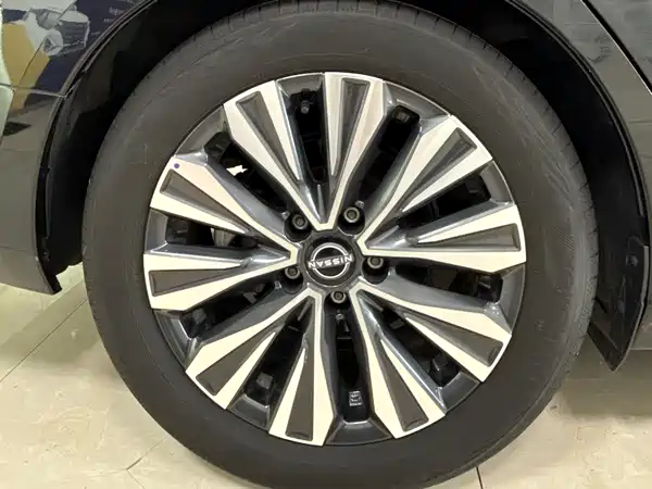 Nissan Teana 2022