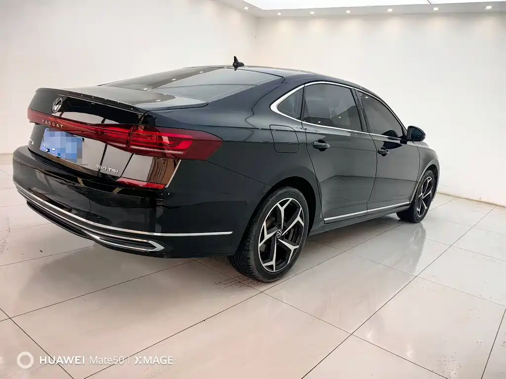 Volkswagen Passat 2025