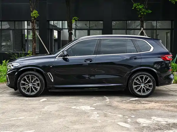 BMW X5 2023