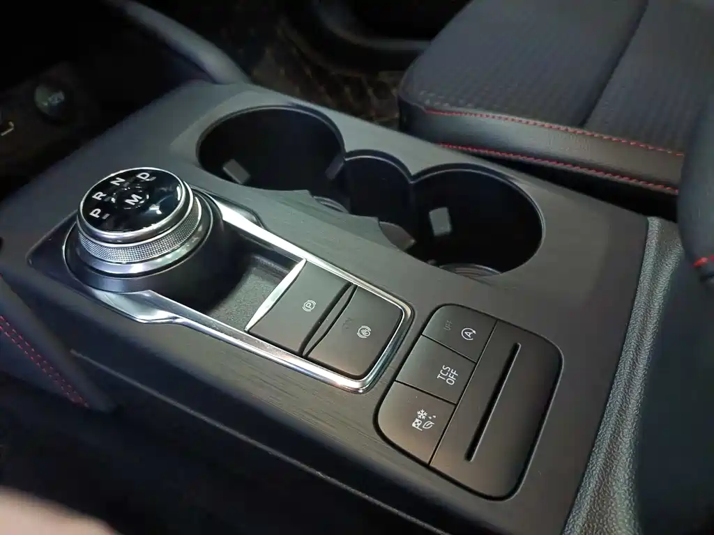Ford Focus 2020 — фото 10