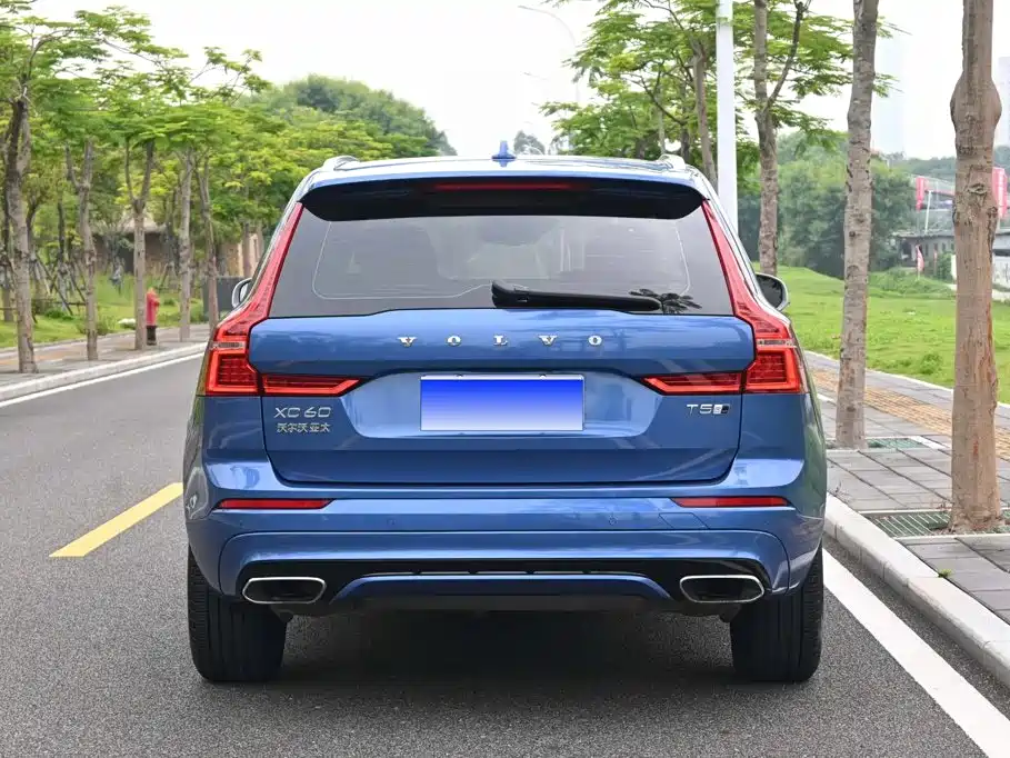 Volvo XC60 2019 — фото 4