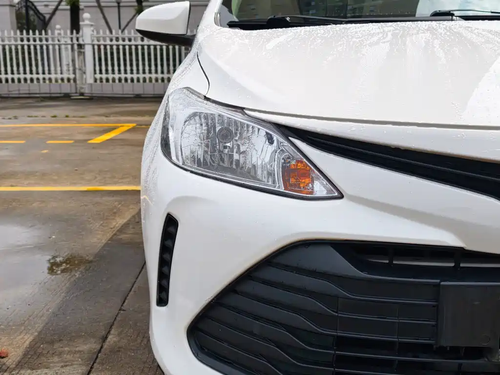Toyota Vios 2017 — фото 8