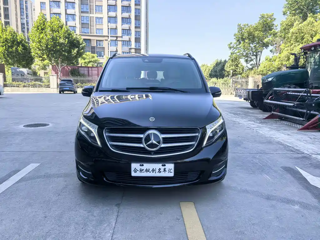 Mercedes-Benz V-Class 2019 — фото 2