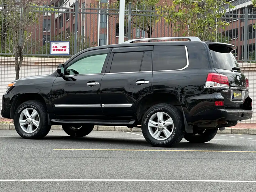 Lexus LX 2015 — фото 4