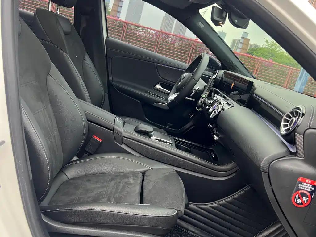 Mercedes-Benz A-Class 2020 — фото 10
