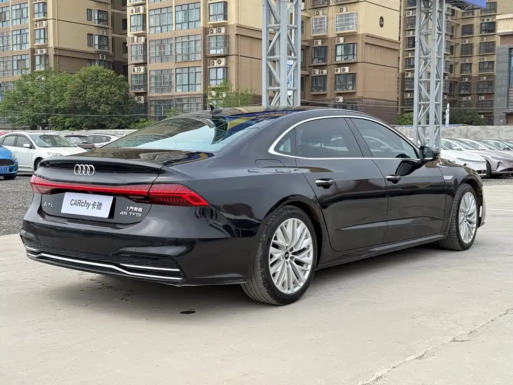 Audi A7L 2024 — фото 6
