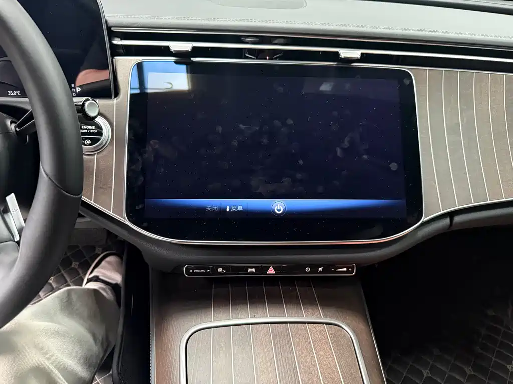 Mercedes-Benz E-Class 2025