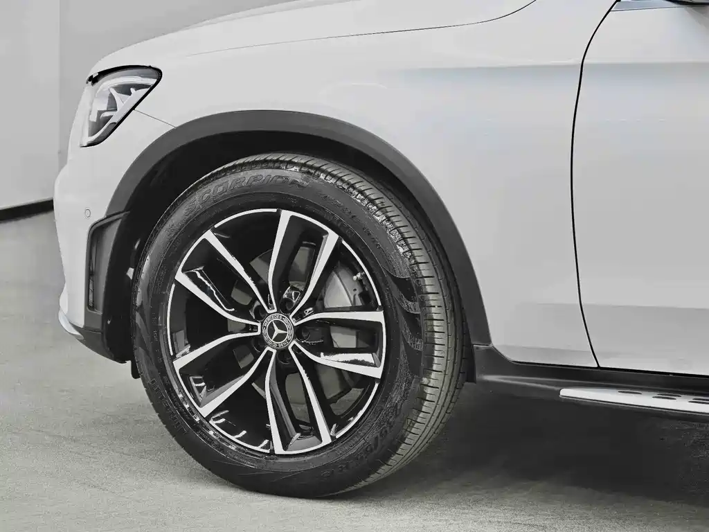 Mercedes-Benz GLC 2020 — фото 23