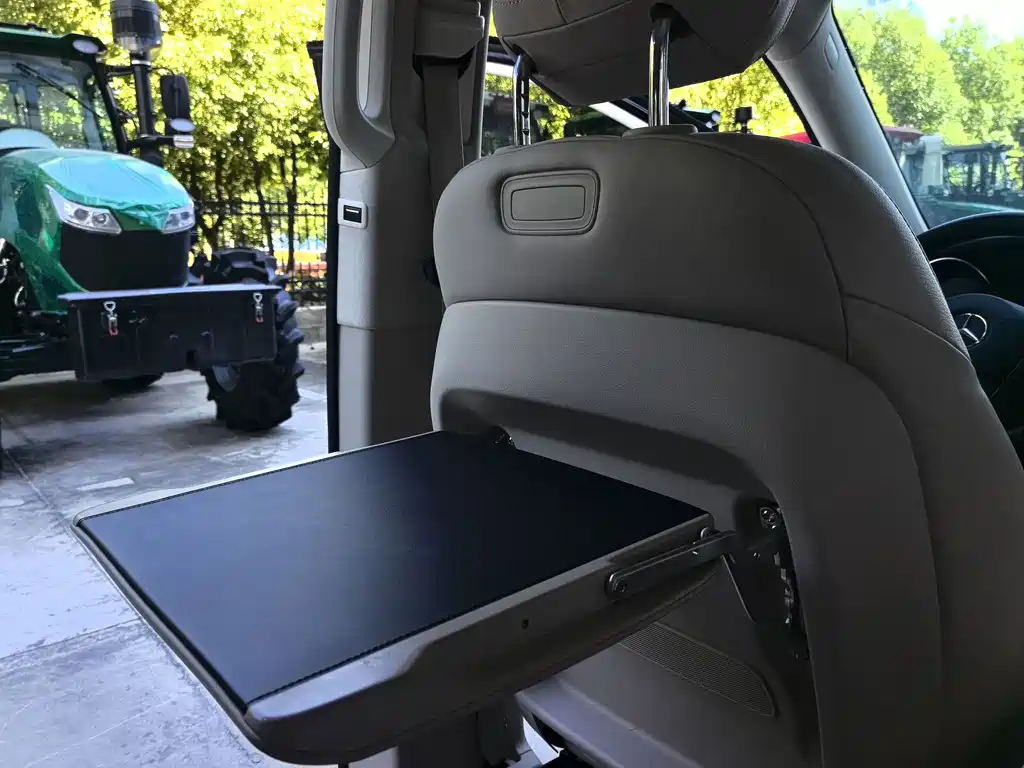 Mercedes-Benz V-Class 2019 — фото 21