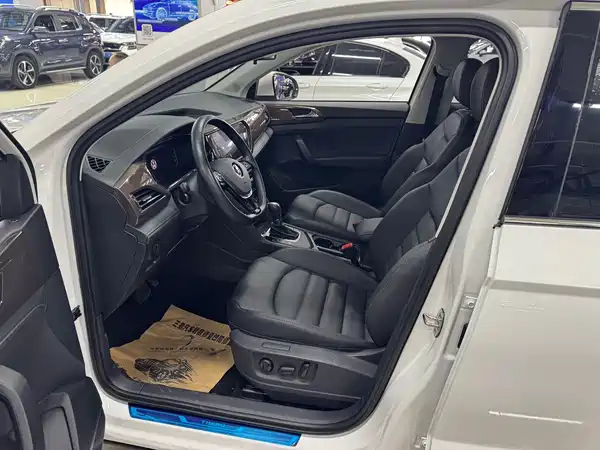 Volkswagen Tharu 2022