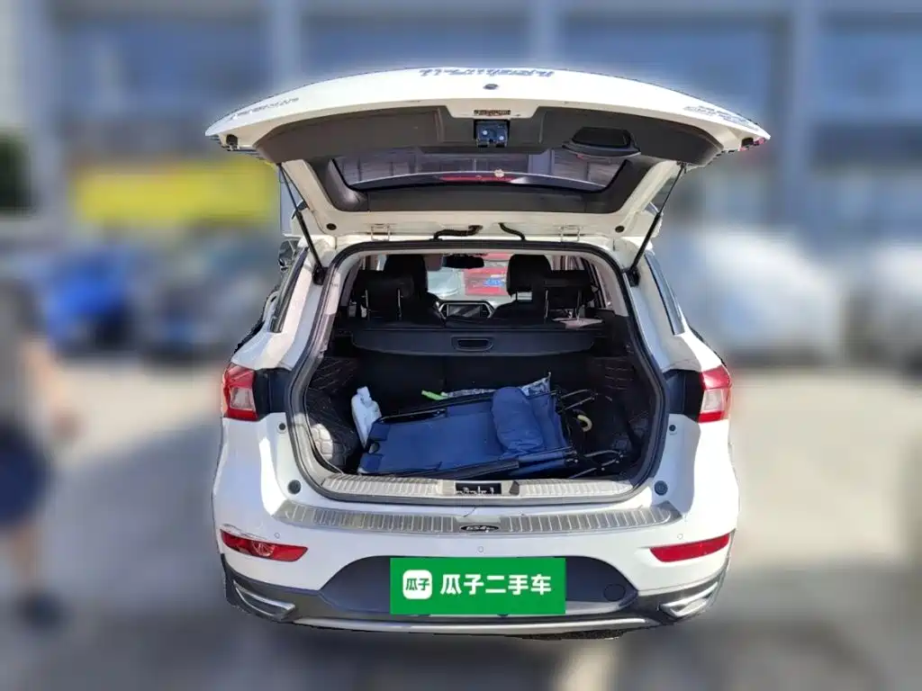 GAC Trumpchi GS4 2016 — фото 15