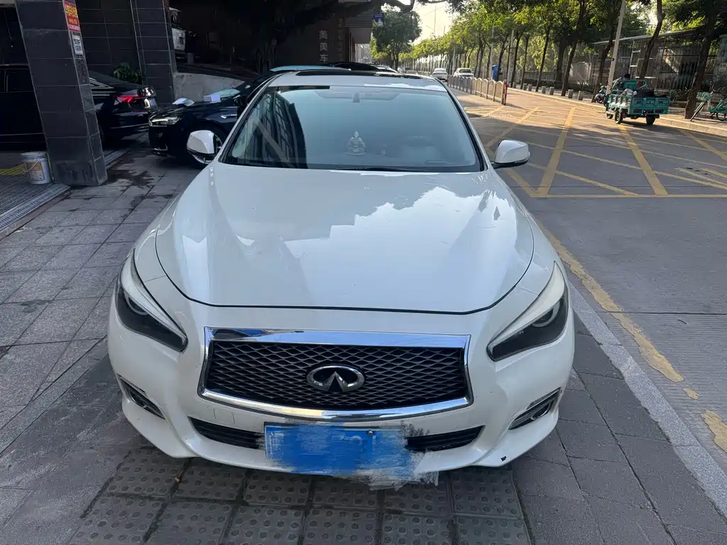 Infiniti Q50L 2016 — фото 2