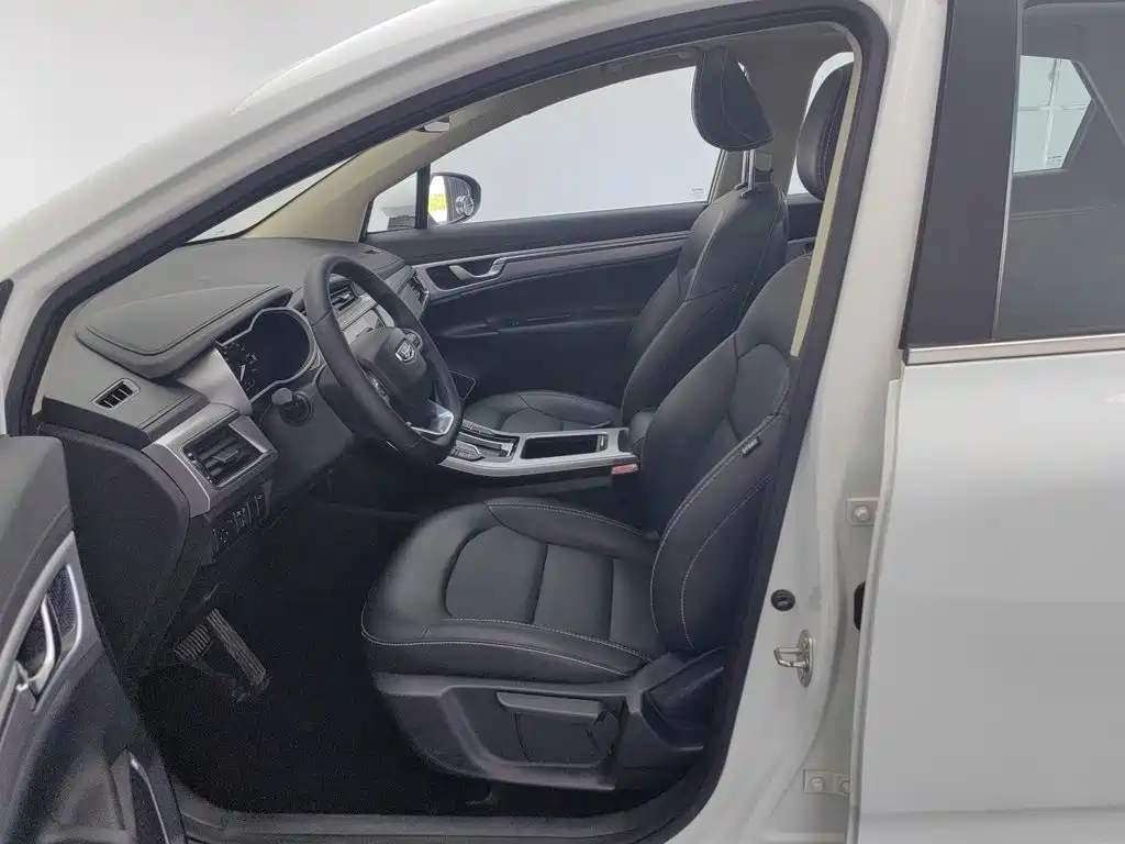 Geely Emgrand GS 2020 — фото 10