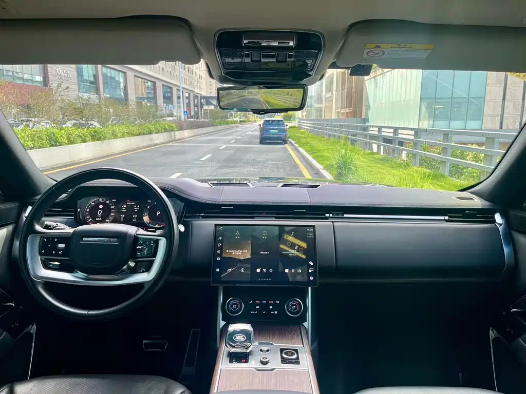 Land Rover Range Rover 2022 — фото 10