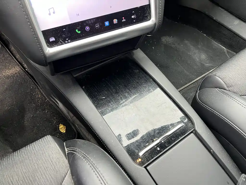 Tesla Model S 2017 — фото 15