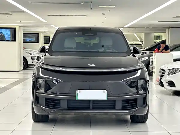 Li Auto L8 2023