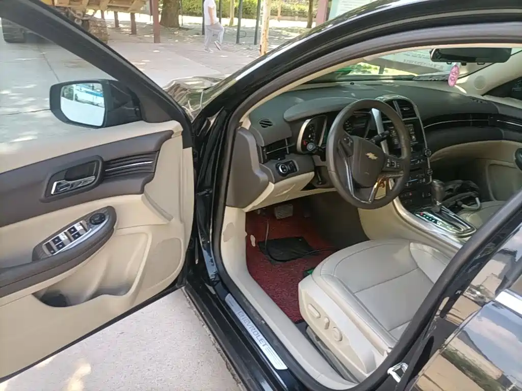 Chevrolet Malibu 2015 — фото 16