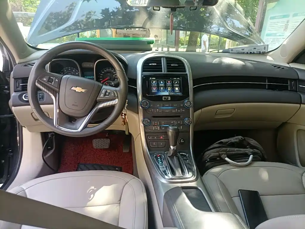 Chevrolet Malibu 2015 — фото 10