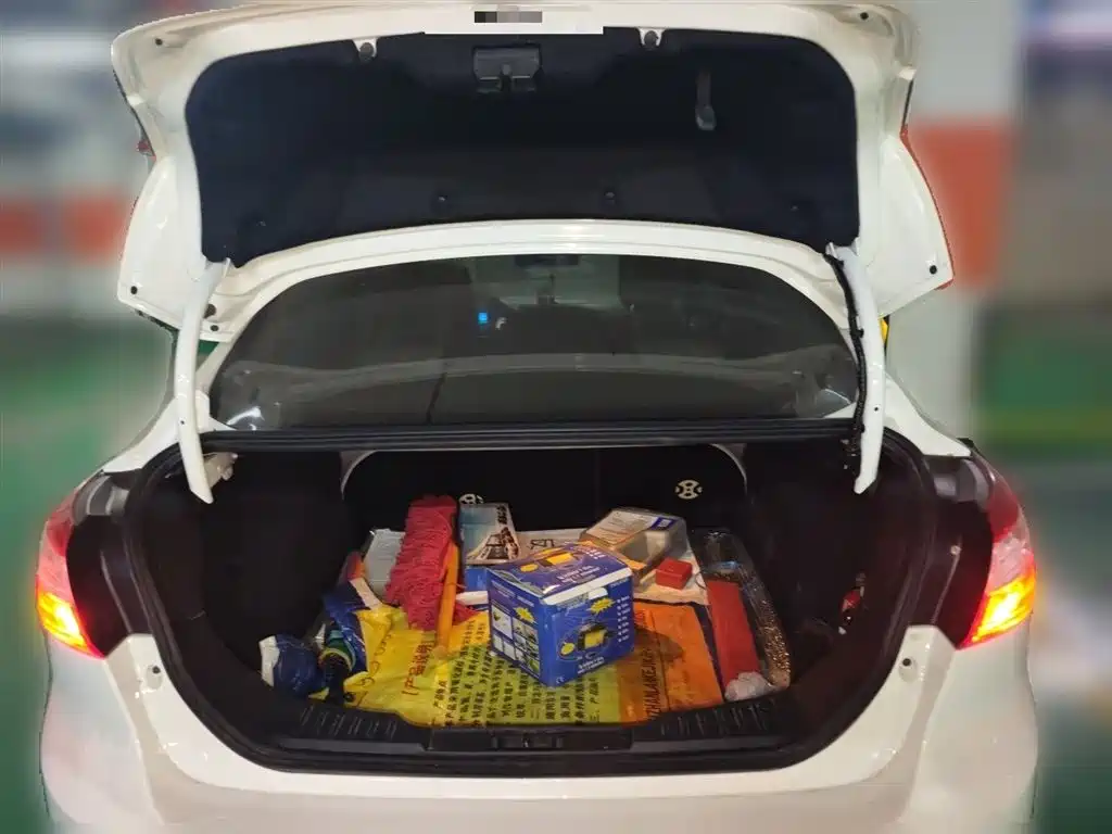 Ford Focus 2015 — фото 15