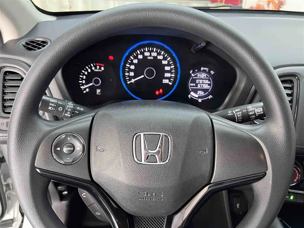 Honda Vezel 2017 — фото 11