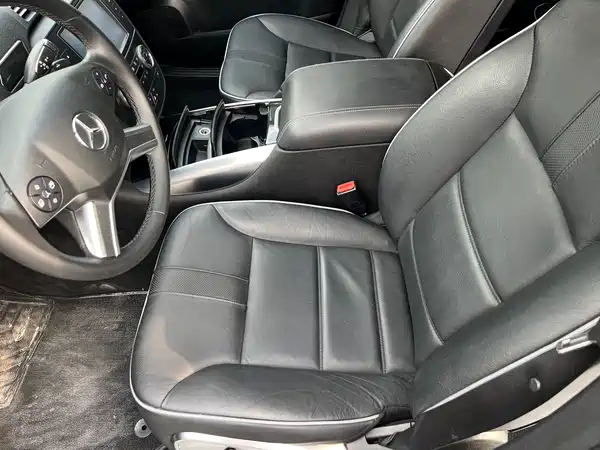 Mercedes-Benz R-Class 2017