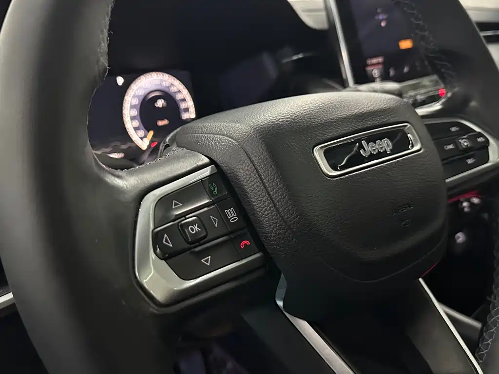 Jeep Compass 2021 — фото 15