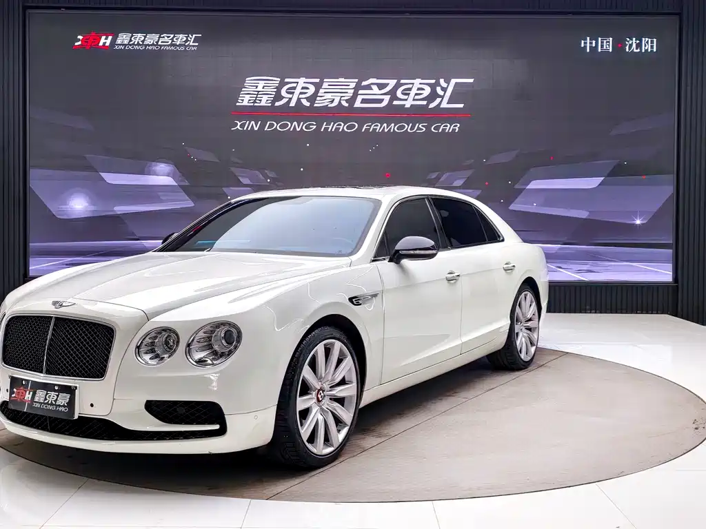 Bentley Flying Spur 2018 — фото 1