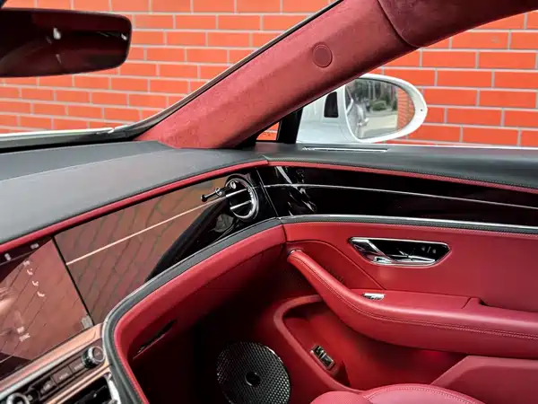 Bentley Flying Spur 2022