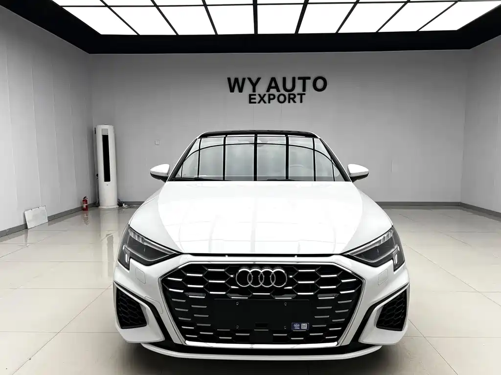 Audi A3 2023 — фото 2