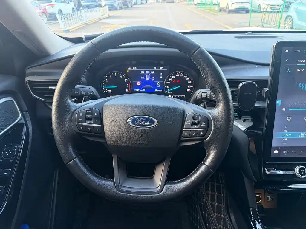 Ford Explorer 2021 — фото 12