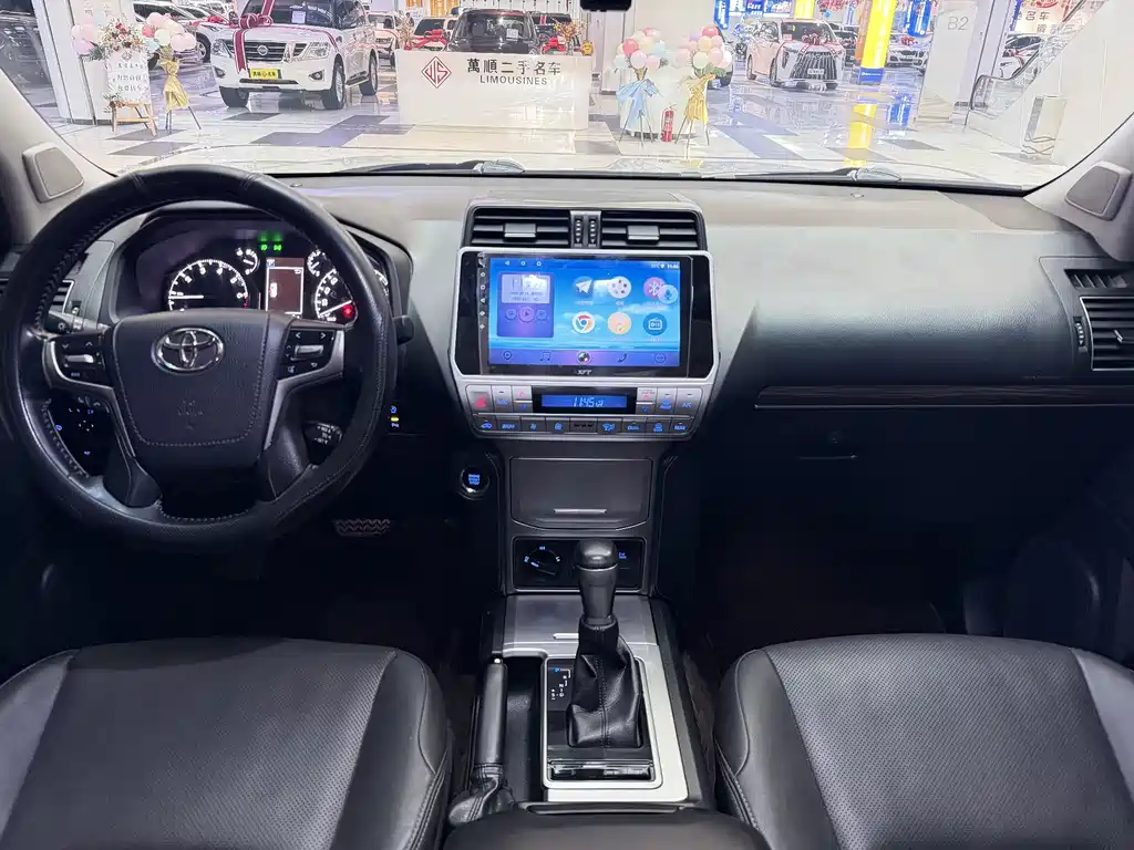 Toyota Prado 2019 — фото 6