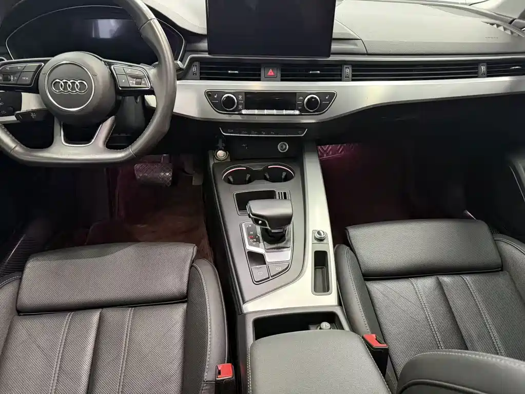Audi A4L 2021