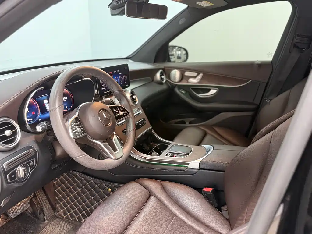 Mercedes-Benz GLC 2021
