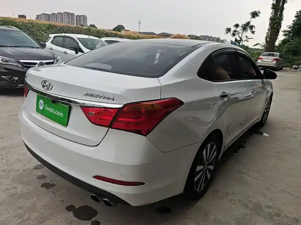 Hyundai Mistra 2014